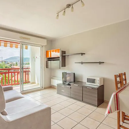 Apartment Biantenia B23 Avec Balcon Et Parking Sur Les Hauteurs *